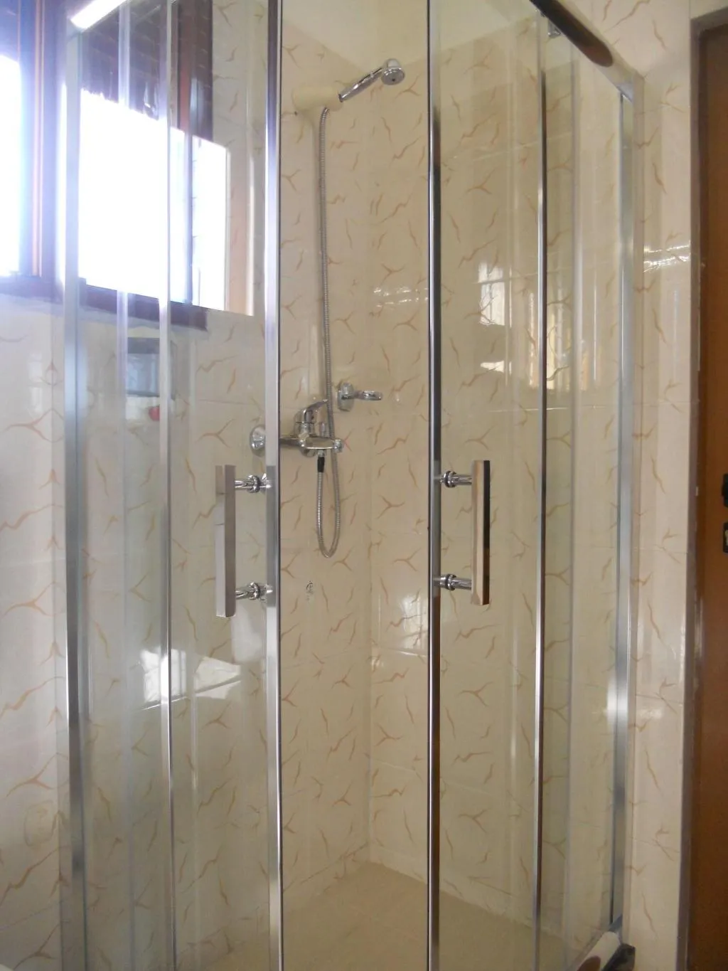 DOUBLE QUEEN SIZE BED Room, Onorato Hotel, Kavaje
