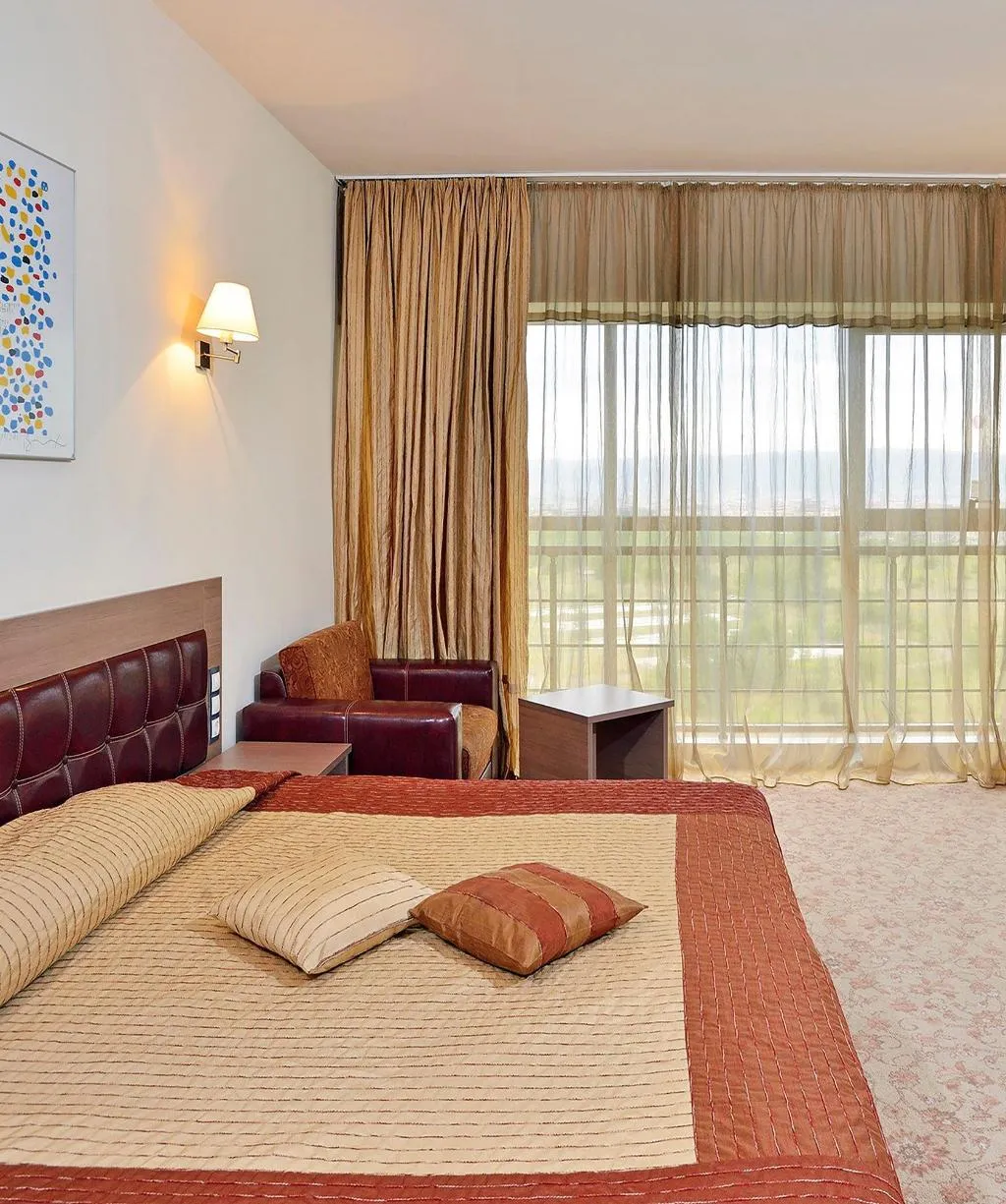 JUNIOR SUITE POOL VIEW Room, Sol Nessebar Palace All Inclusive, Bourgas