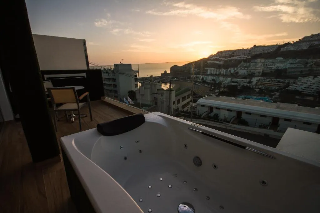 APARTMENT DELUXE SEA VIEW Room, IG Nachosol Atlantic & Yaizasol by Servatur, Gran Canaria