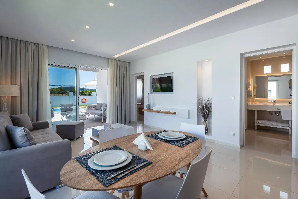 VILLA WITH PRIVATE POOL Room, Gaia Palace, Kos
