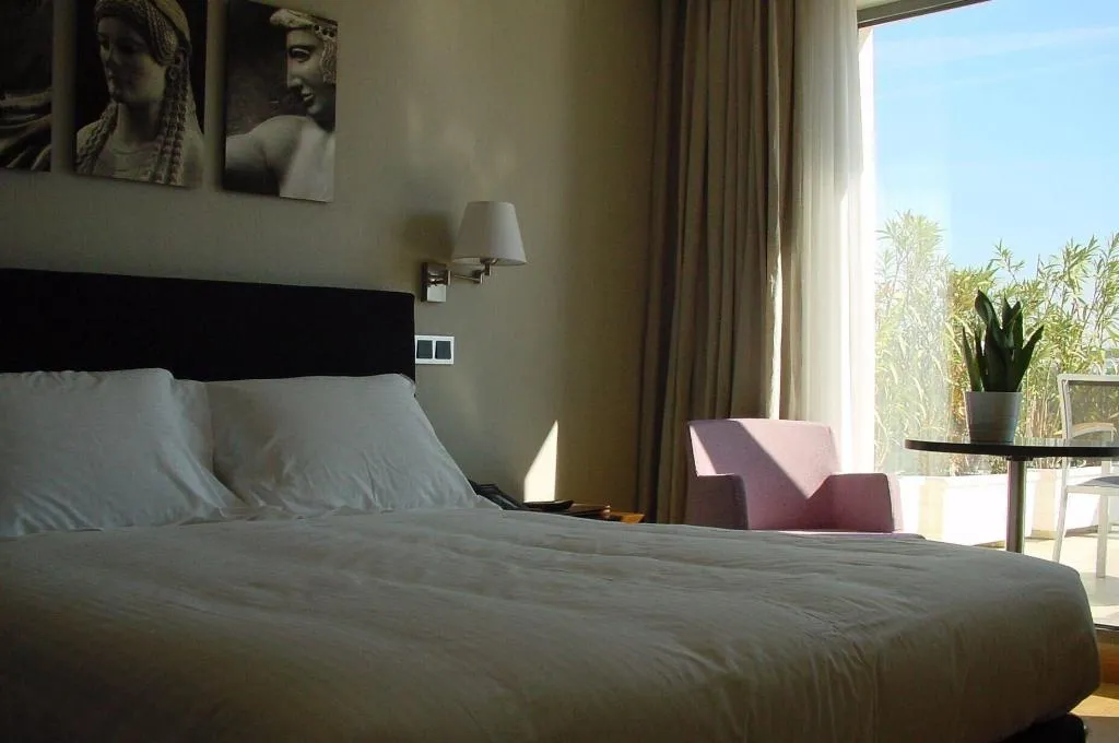 Room, The Athens Gate, Athens