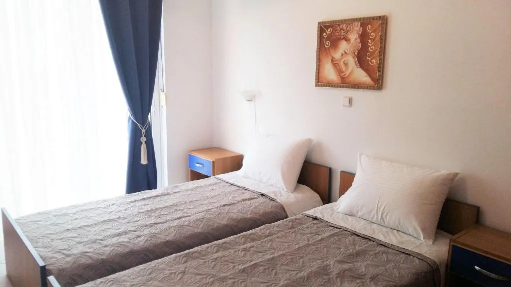 Room, Pantheon Deluxe Apartments, Rhodes