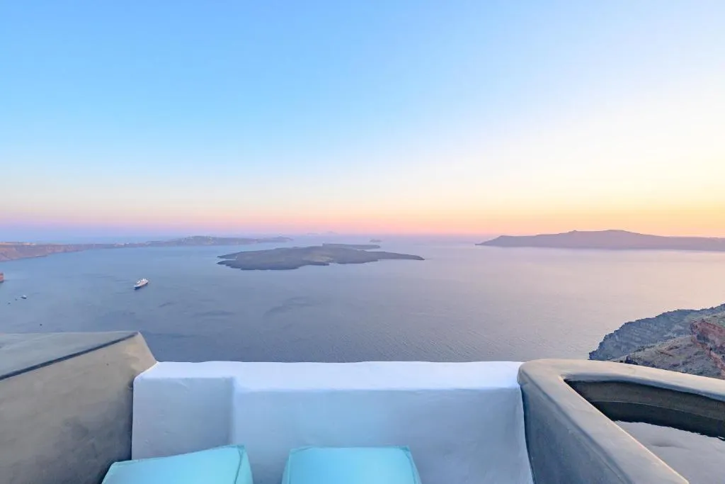 DOUBLE SUPERIOR SEA VIEW Room, Sophia Luxury Suites, Santorini