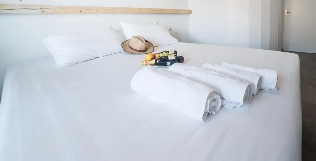 Room, Ifestia, Santorini