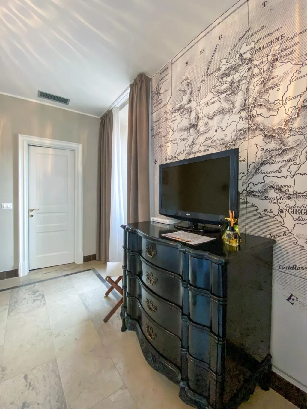 DOUBLE ONE BEDROOM ONE BATHROOM Room, La Dépendance Hotel, Catania
