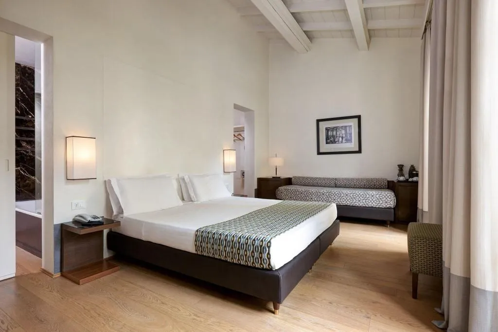 TRIPLE DELUXE GARDEN VIEW Room, Orto de Medici, Florence