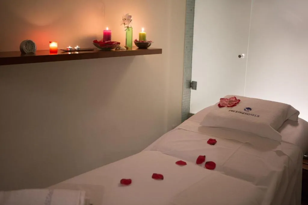 Sports and Entertainment, Prestige Victoria, Costa Brava
