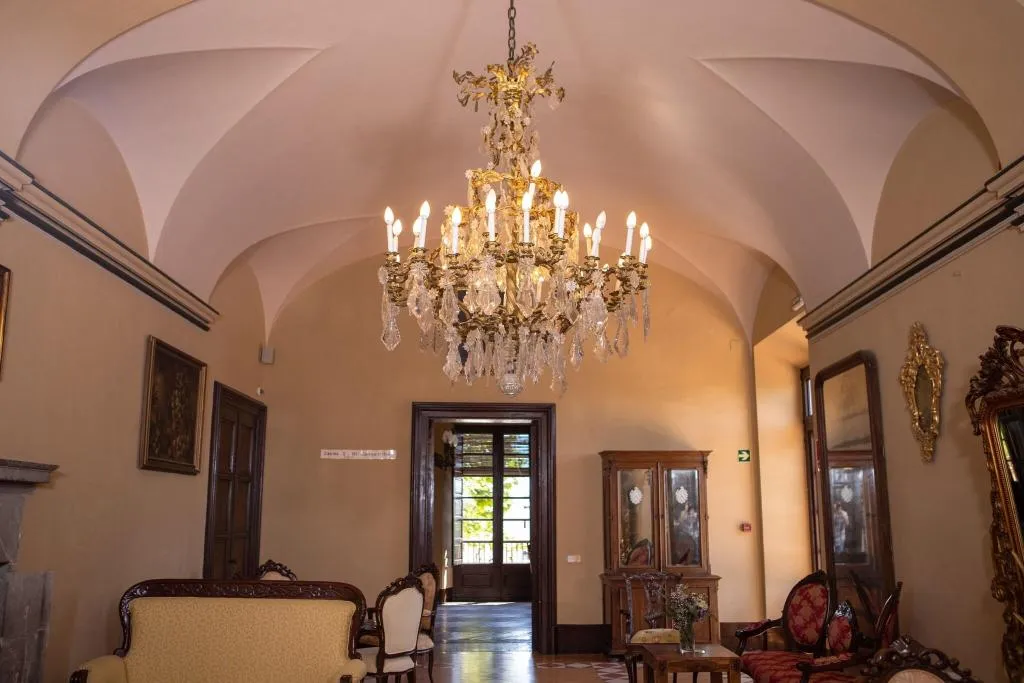 Lobby, Palau lo Mirador, Costa Brava