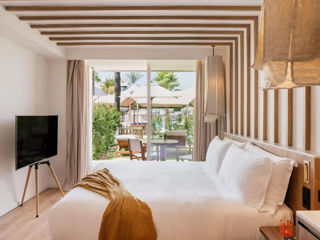 JUNIOR SUITE SUPERIOR GARDEN VIEW Room, ME Marbella, Costa Del Sol