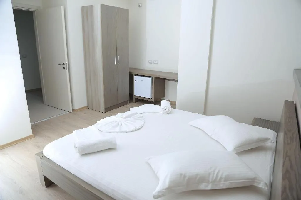 Room, Hotel Picasso, Kavaje