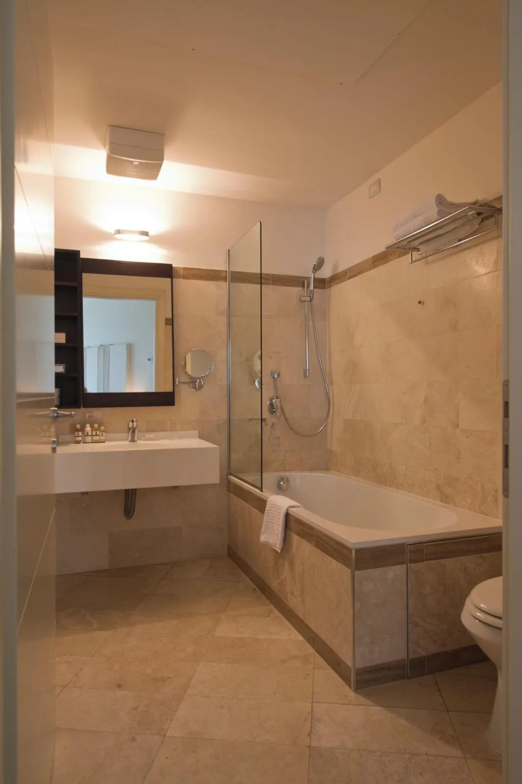 SUITE EXECUTIVE QUEEN BED Room, Eden Rock Resort, Florence