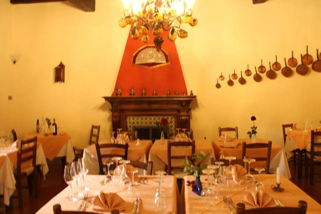 Restaurant, Villa Rigacci, Florence
