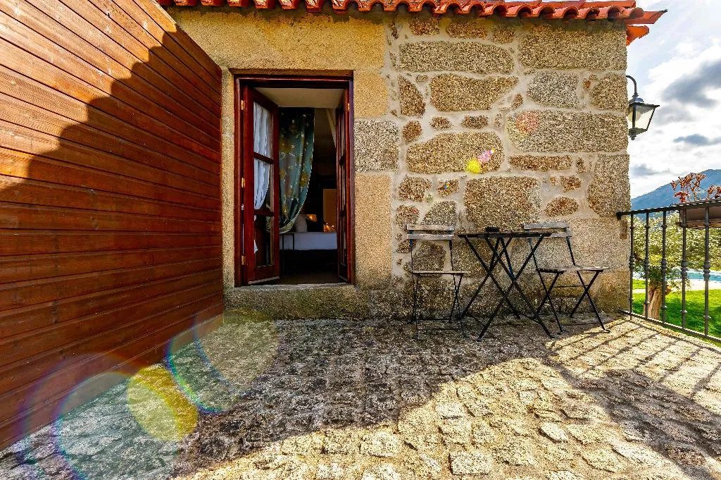DOUBLE MOUNTAIN VIEW Room, Quinta Do Quinto, Porto