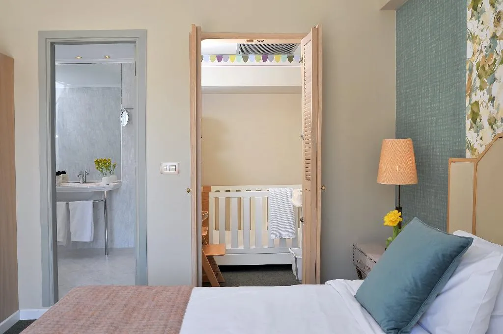 DOUBLE CAPACITY 3 Room, Airotel Stratos Vassilikos, Athens