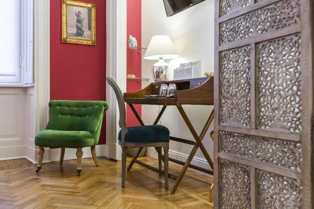Room, Household - Settembrini 17, Milan