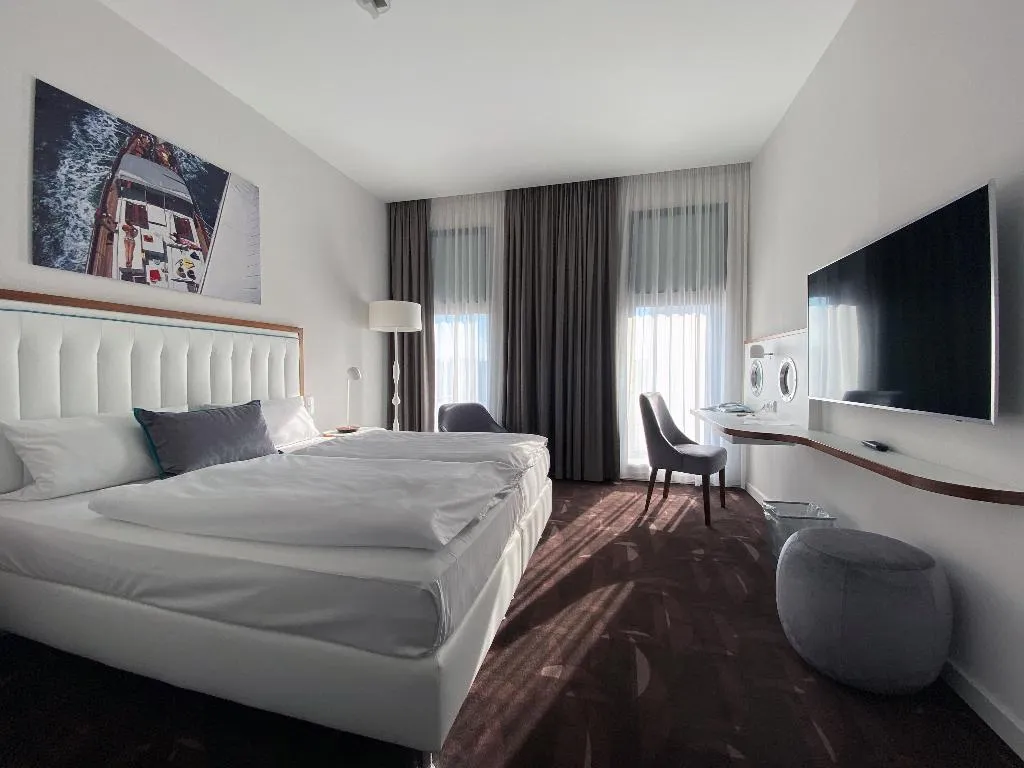 JUNIOR SUITE STANDARD Room, Hotel Moa Berlin, Berlin