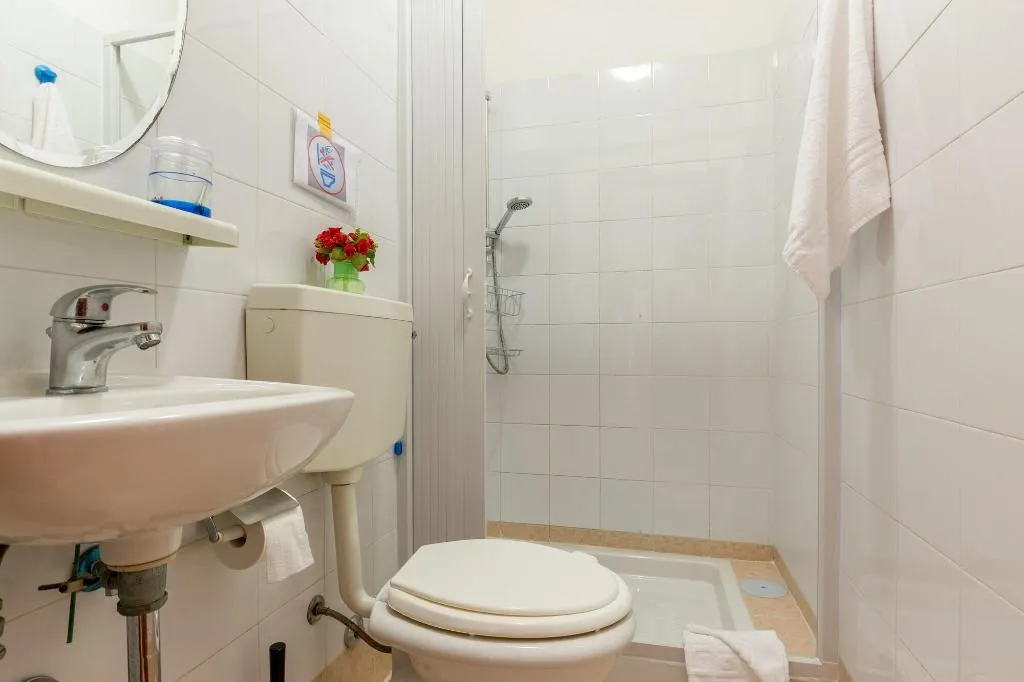 Room, Do Domus, Naples