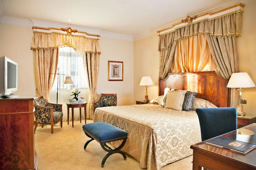 SUITE DELUXE Room, Palacio Estoril Hotel, Golf & Wellness, Lisbon