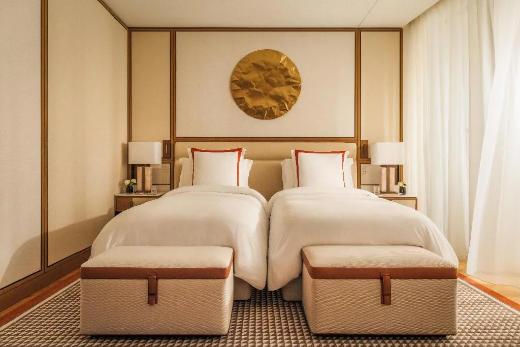 Double or Twin MARINA VIEW Room, Jumeirah Marsa Al Arab, Dubai