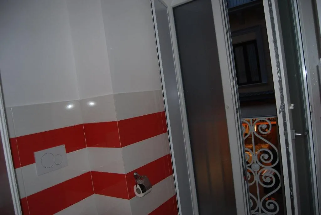 Room, Sorrento Deluxe B B, Naples