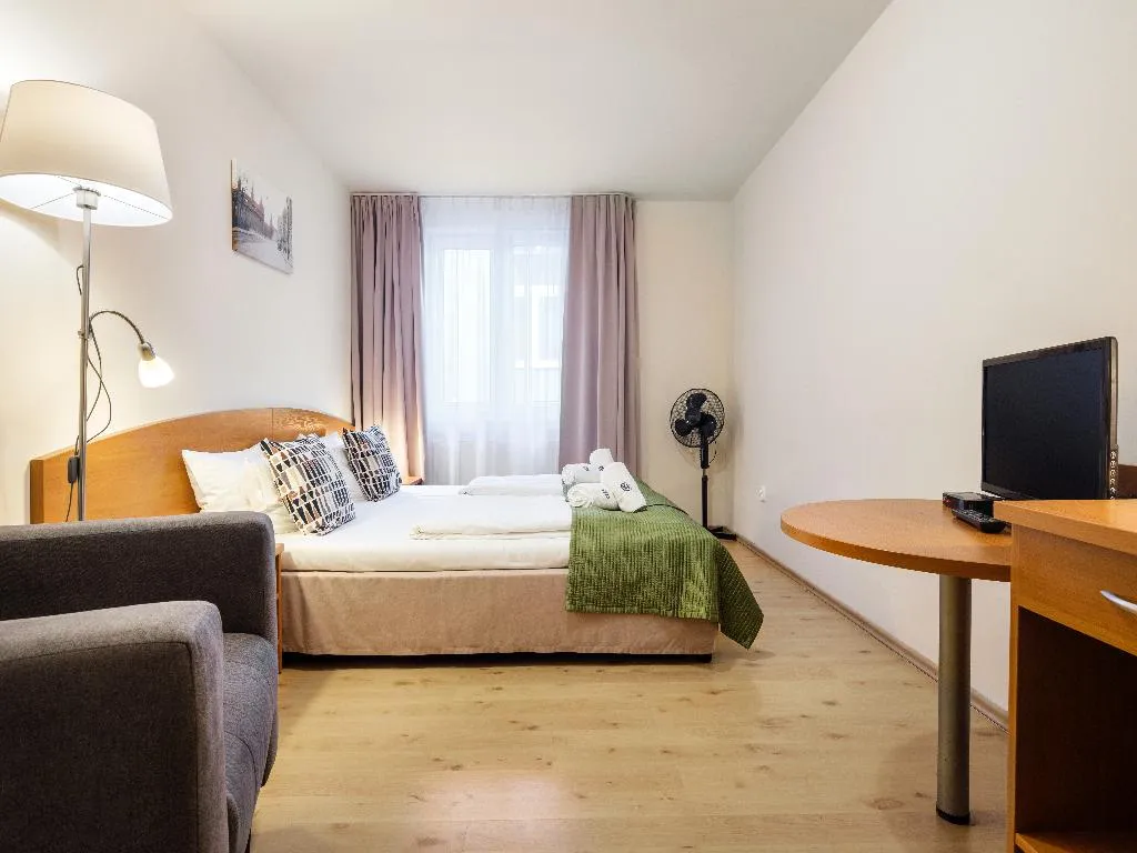 DOUBLE DELUXE Room, Kosmopolita Rooms & Apartments, Krakow