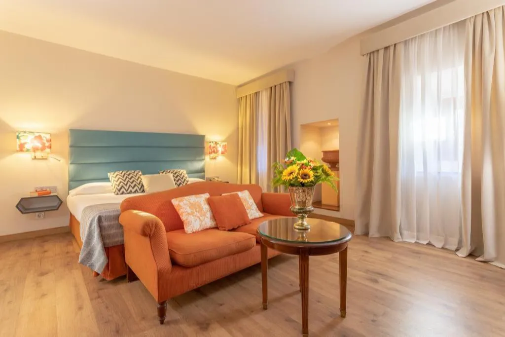 Room, Izan Trujillo, Madrid