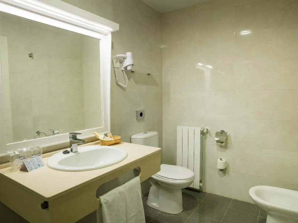 Double or Twin STANDARD Room, Monarque Torreblanca, Costa Del Sol
