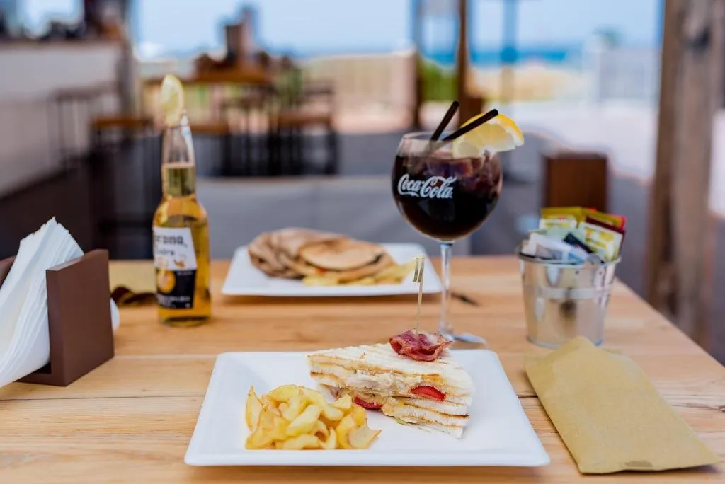 Restaurant, Cumeja Beach Club & Hotel, Naples
