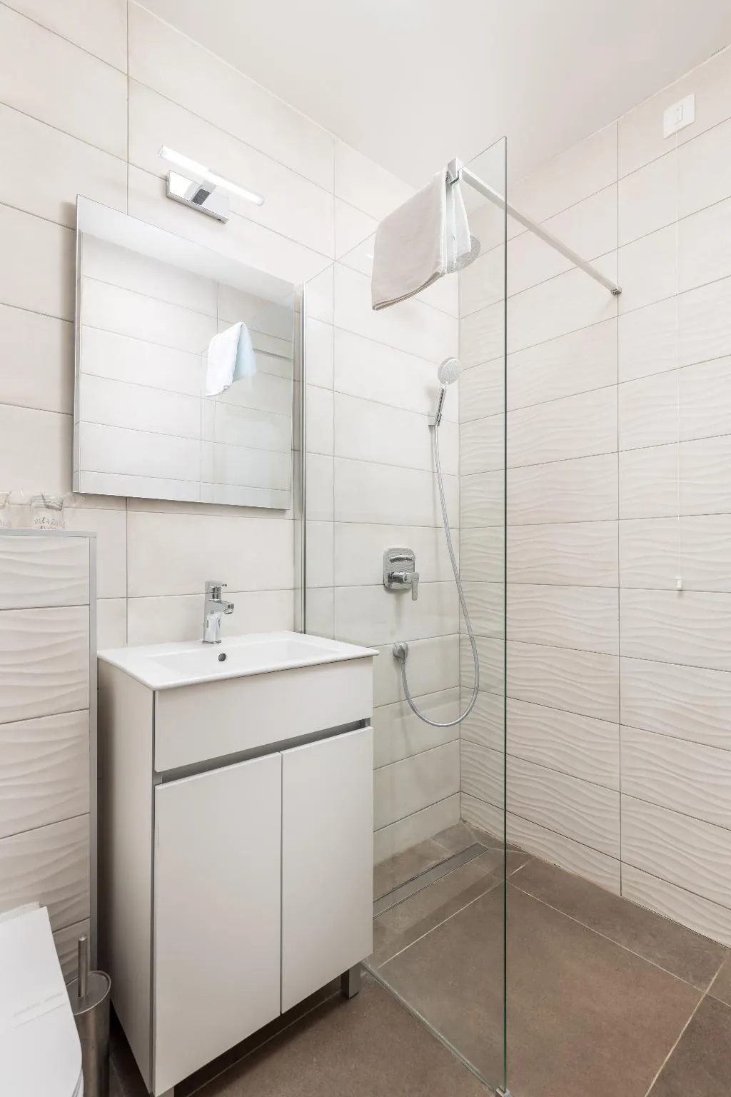 Double or Twin STANDARD Room, Imperial Hotel, Split