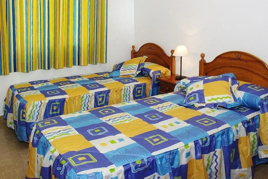 APARTMENT CAPACITY 5 TWO BEDROOMS Room, Euromar Playa, Costa Del Sol