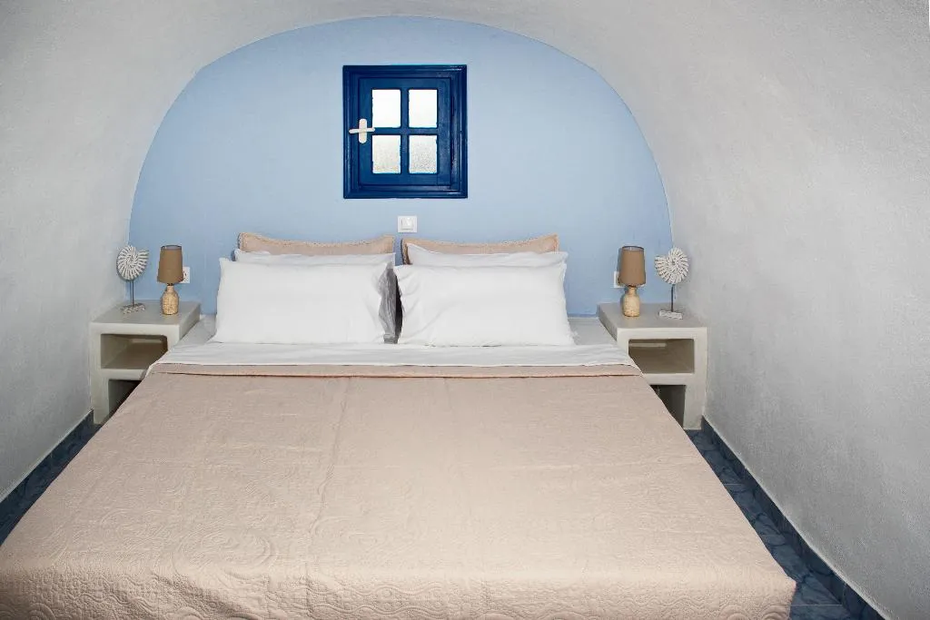 DOUBLE SUPERIOR Room, Roula Villa, Santorini