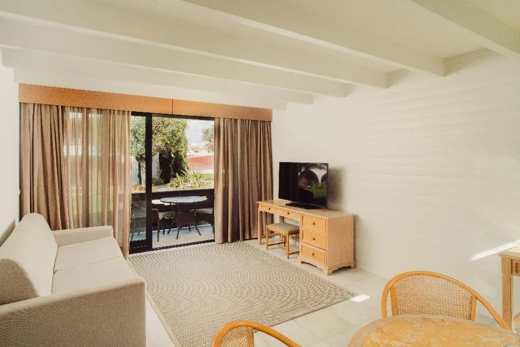 BUNGALOW CLASSIC Room, Topázio Vibe Beach Hotel & Apartments, Algarve
