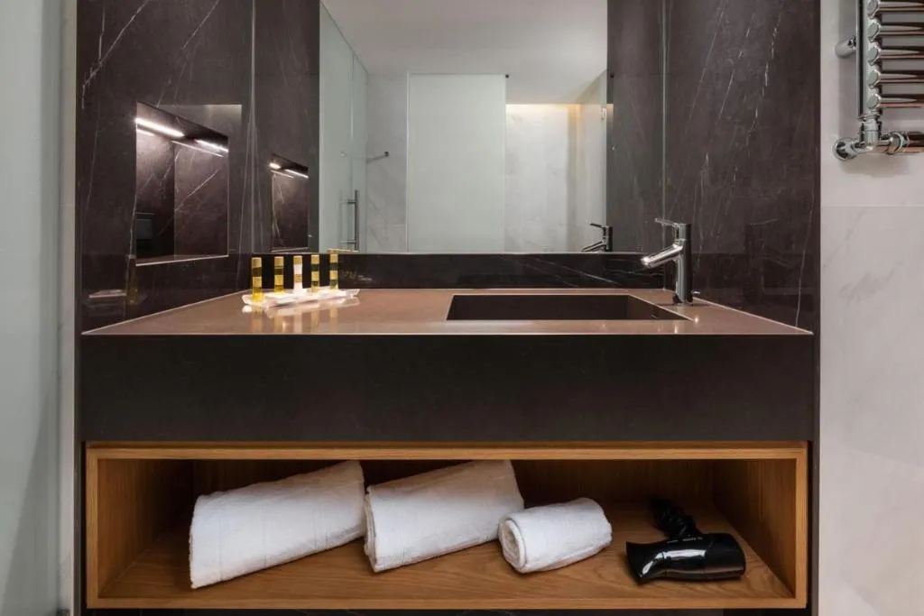 DOUBLE DELUXE Room, Eurostars Aliados, Porto