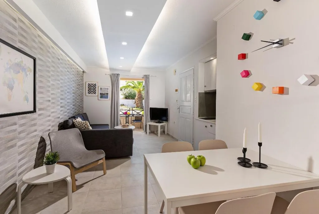 Room, Castello Apartments, Crete