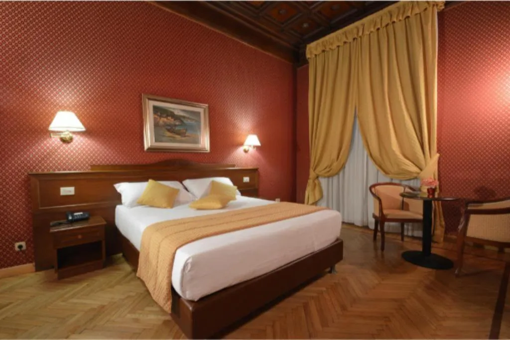 QUADRUPLE SUPERIOR Room, Hotel Montecarlo, Rome