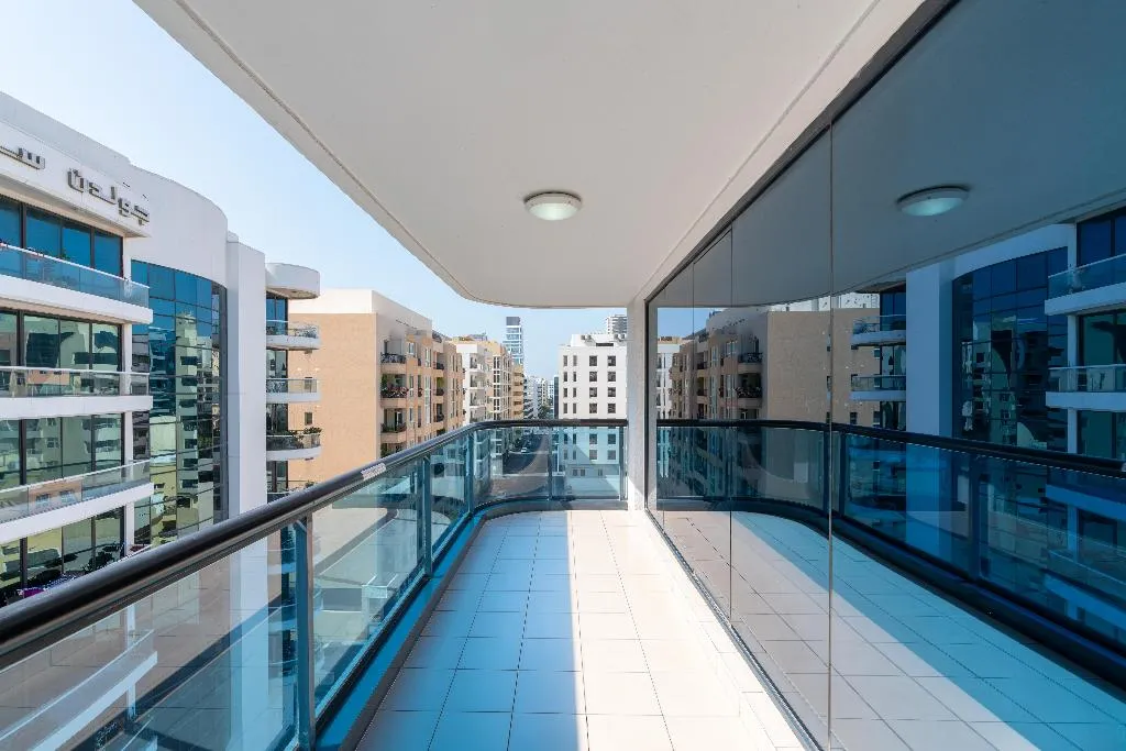APARTMENT GRAND Room, Golden Sands Hotel Apartments, Dubai