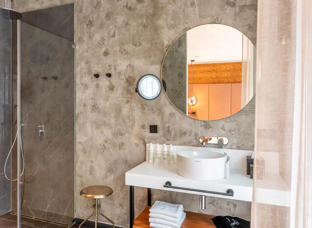 JUNIOR SUITE WITH BALCONY Room, Hotel Neuer Fritz Berlin, Berlin