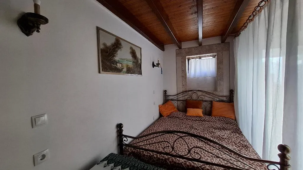 Room, Castellino Studios, Rhodes
