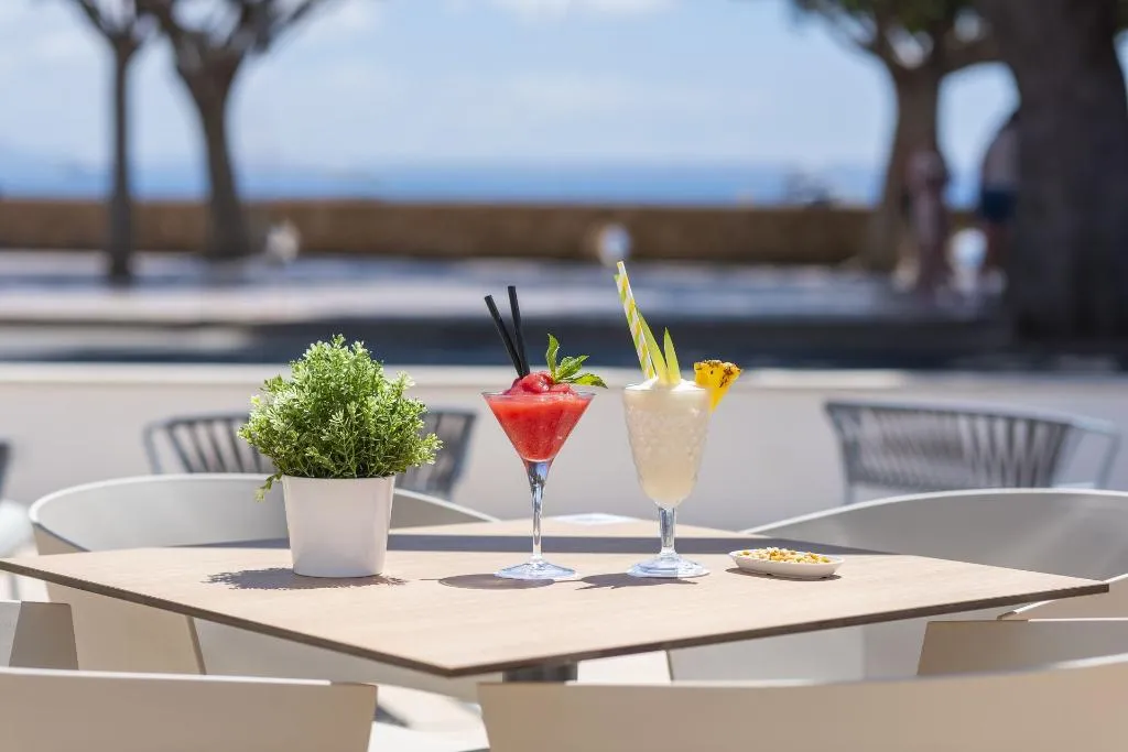 Terrace, Palia Tropico, Majorca