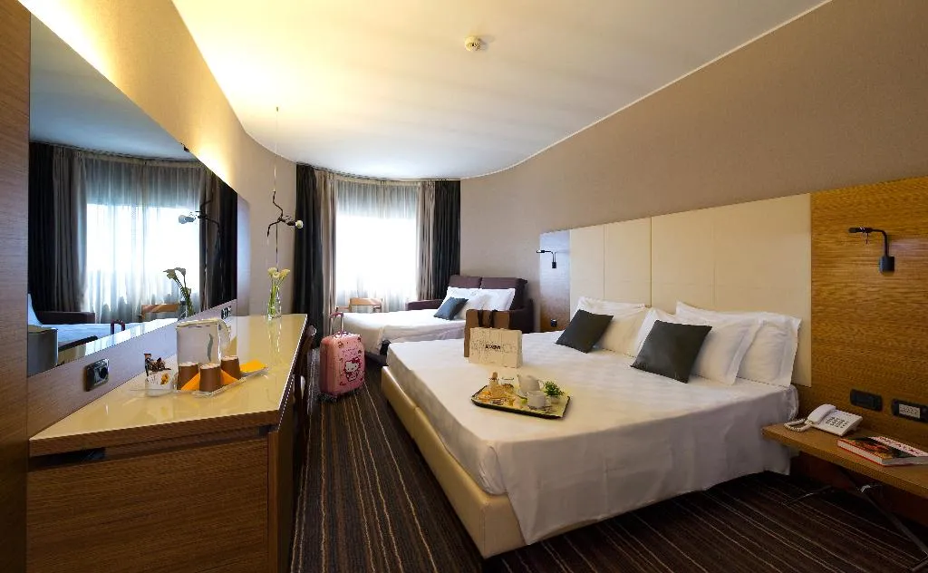 FAMILY ROOM SUPERIOR Room, D120, Milan