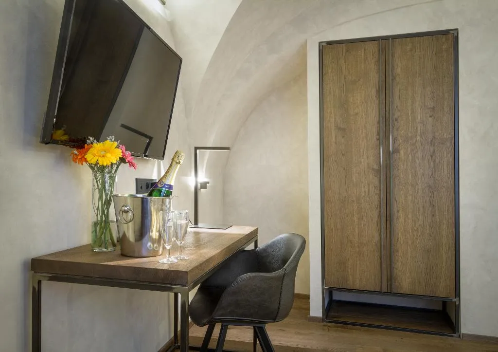 Double or Twin STANDARD Room, Hotel Waldstein, Prague