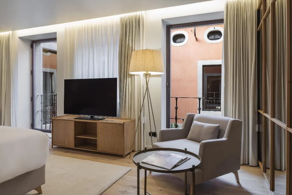 TWIN Accesible Premium  Room, Vignette Collection  Casa da Companhia, Porto
