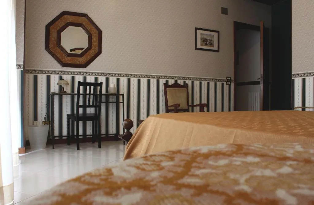 Room, B B Dietro Il Politeama, Palermo