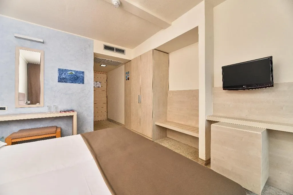 DOUBLE PARK VIEW Room, Hotel Mediteran Plava Laguna, Istria