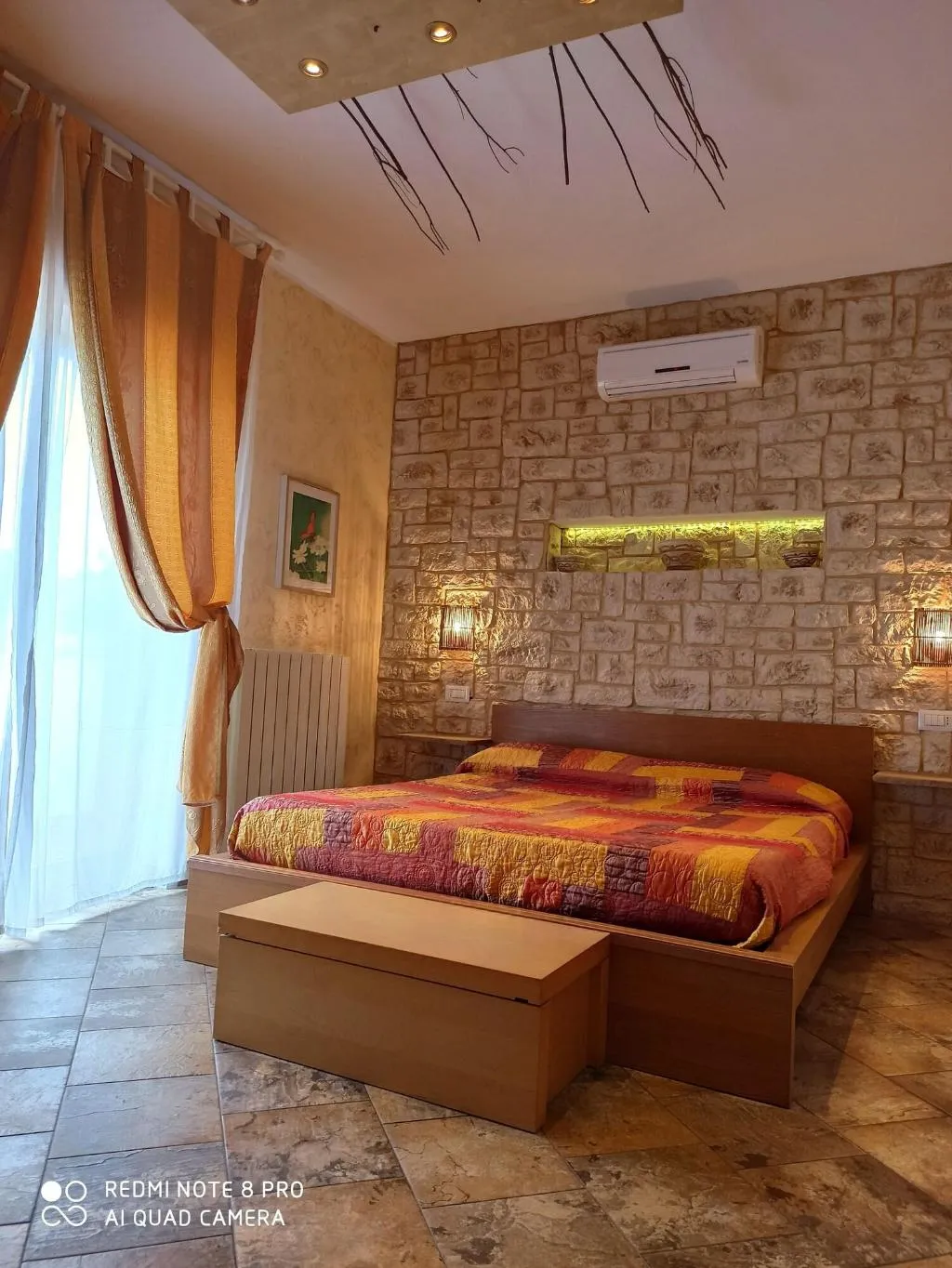 Room, Triskeles, Taormina