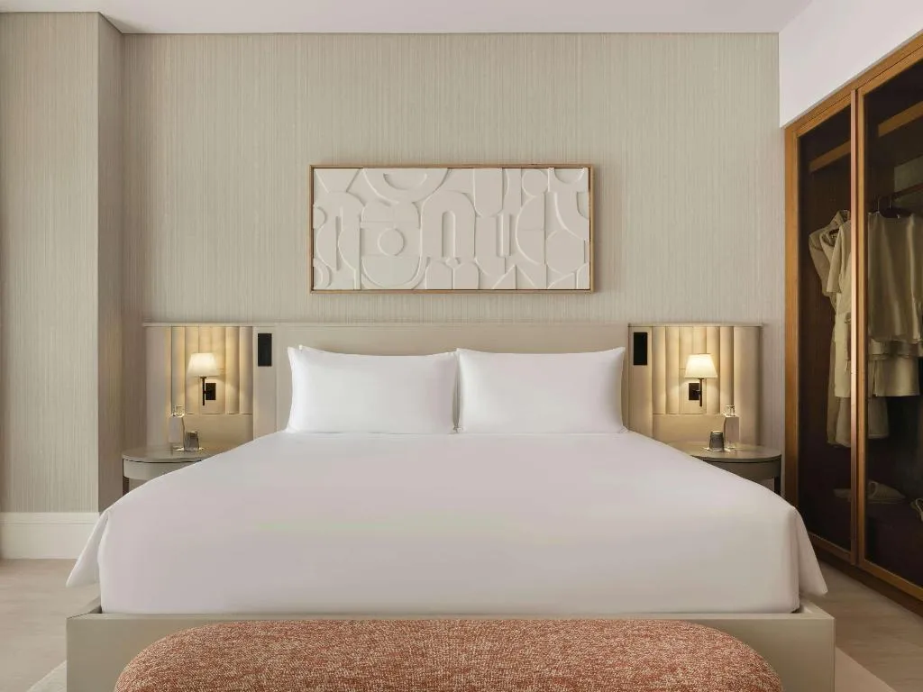 SUITE SEA VIEW KING BED Room, Delano Dubai, Dubai