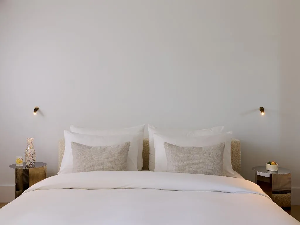 SUITE DELUXE Room, The Roc Club, A Hotel to Live, Athens