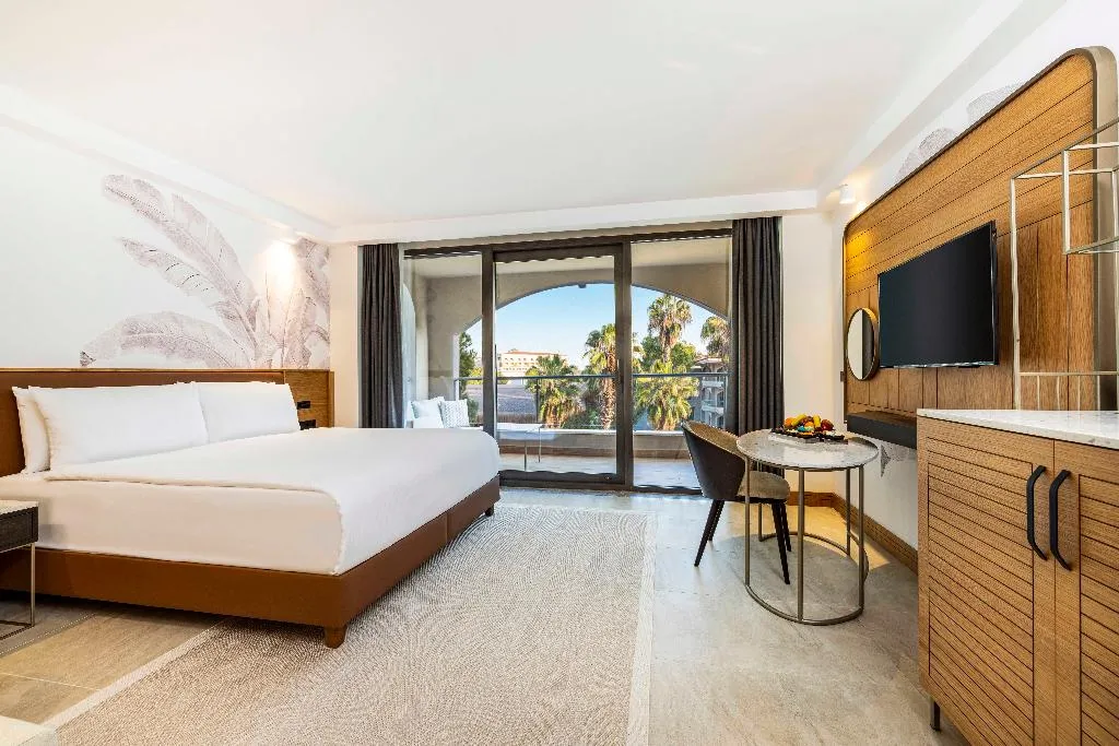 JUNIOR SUITE DELUXE Room, Sirene Belek Hotel, Antalya