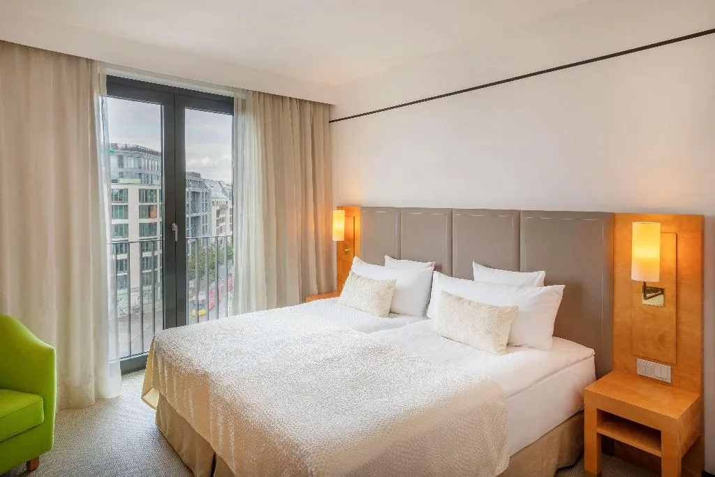 Room, Melia Berlin, Berlin
