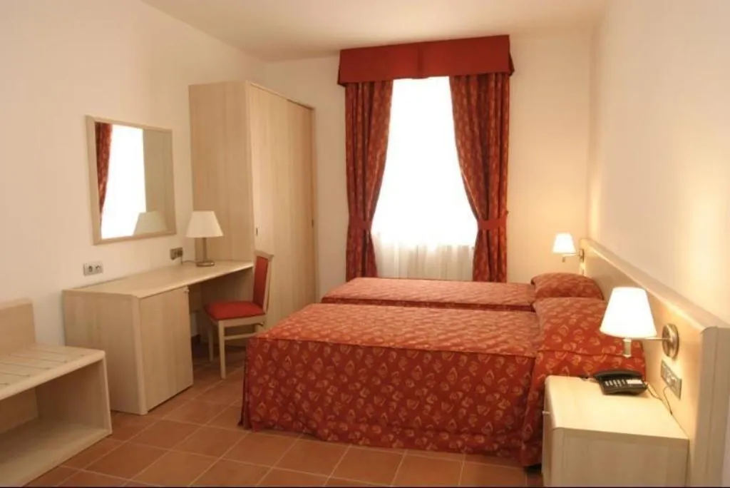 Room, Caesar Prague, Prague
